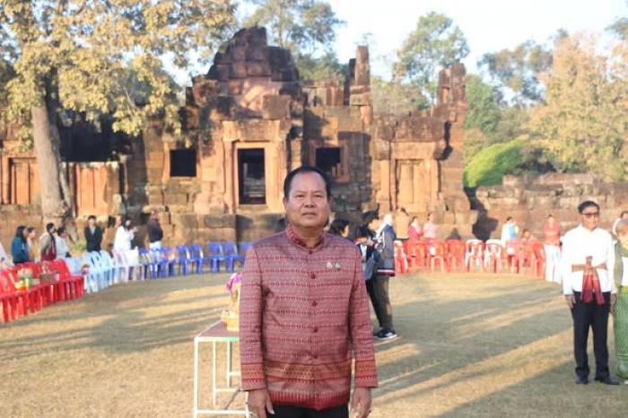 ทำบุญตักบาตร เนื่องในโอกาสวันขึ้นปีใหม่ ณ ปราสาทเปือยน้อย
